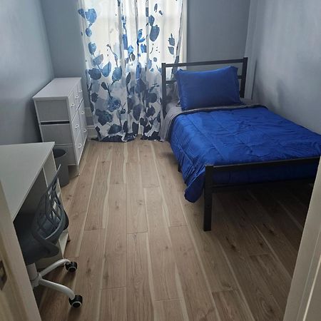 Small Cozy Room, Shared Bathroom Baltimore Bagian luar foto