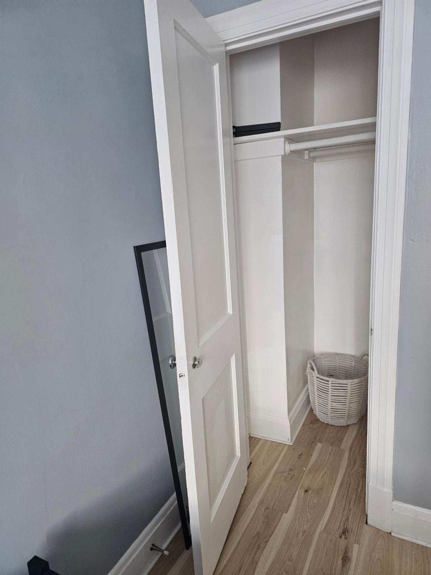 Small Cozy Room, Shared Bathroom Baltimore Bagian luar foto