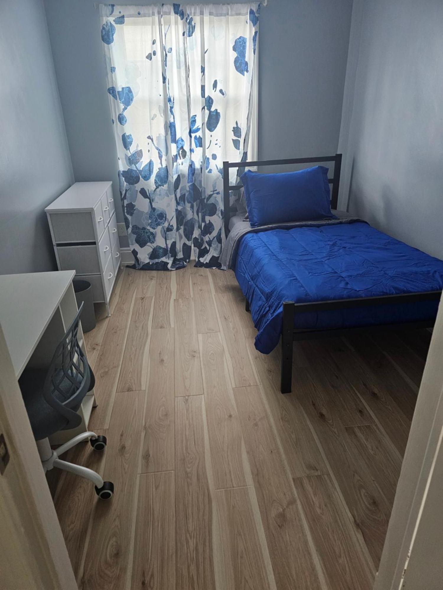 Small Cozy Room, Shared Bathroom Baltimore Bagian luar foto